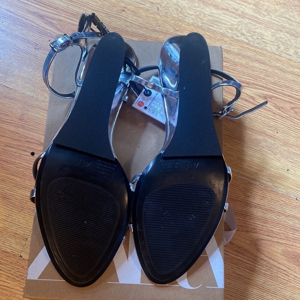 Zara Silver Strappy Sandals - Picture 12 of 15